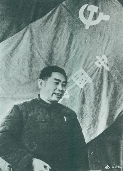 1949年3月，周恩來(lái)在中共七屆二中全會(huì)上講話。