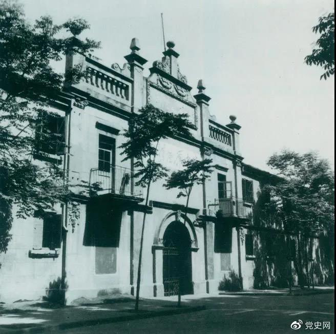 1927年4月27日，中國共產(chǎn)黨第五次全國代表大會在武漢召開。圖為大會舉行開幕式的地方。