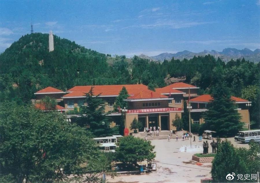 1978年5月26日，西柏坡中共中央舊址和紀(jì)念館同時(shí)對(duì)外開放。